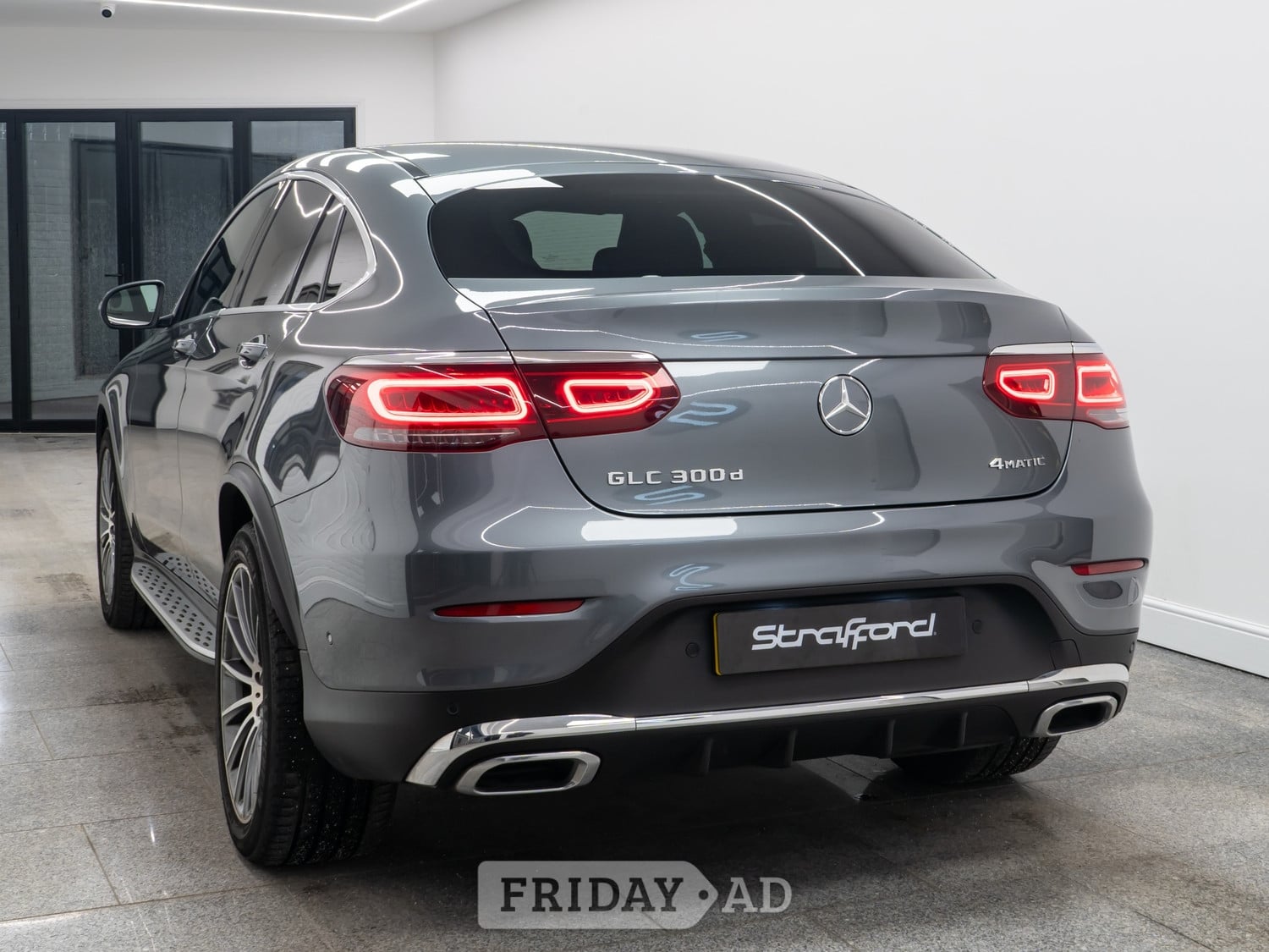 Mercedes-Benz GLC 2023 - Cars