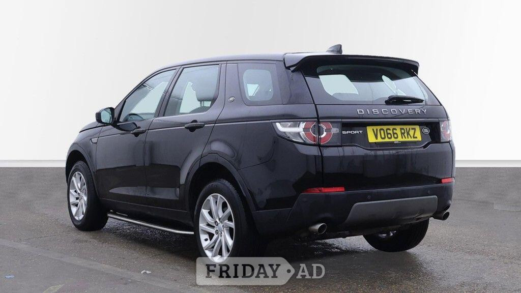 [ berth ]Land Rover Discovery Sport