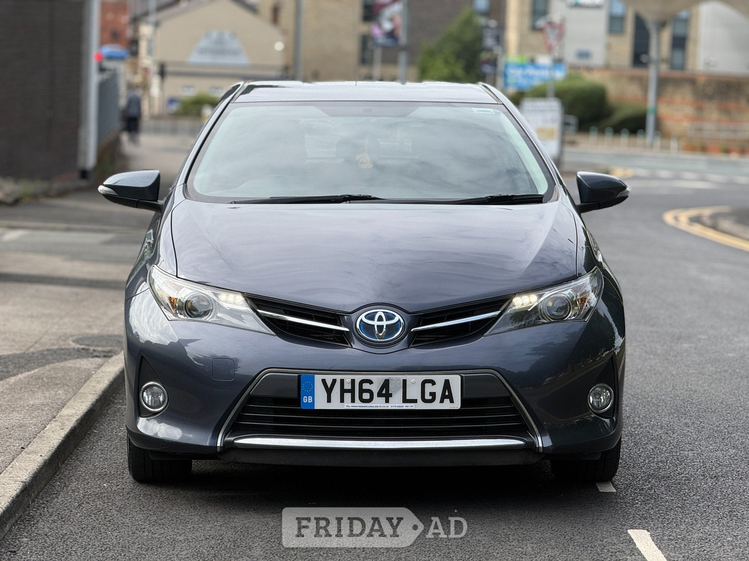 Toyota Auris Preston