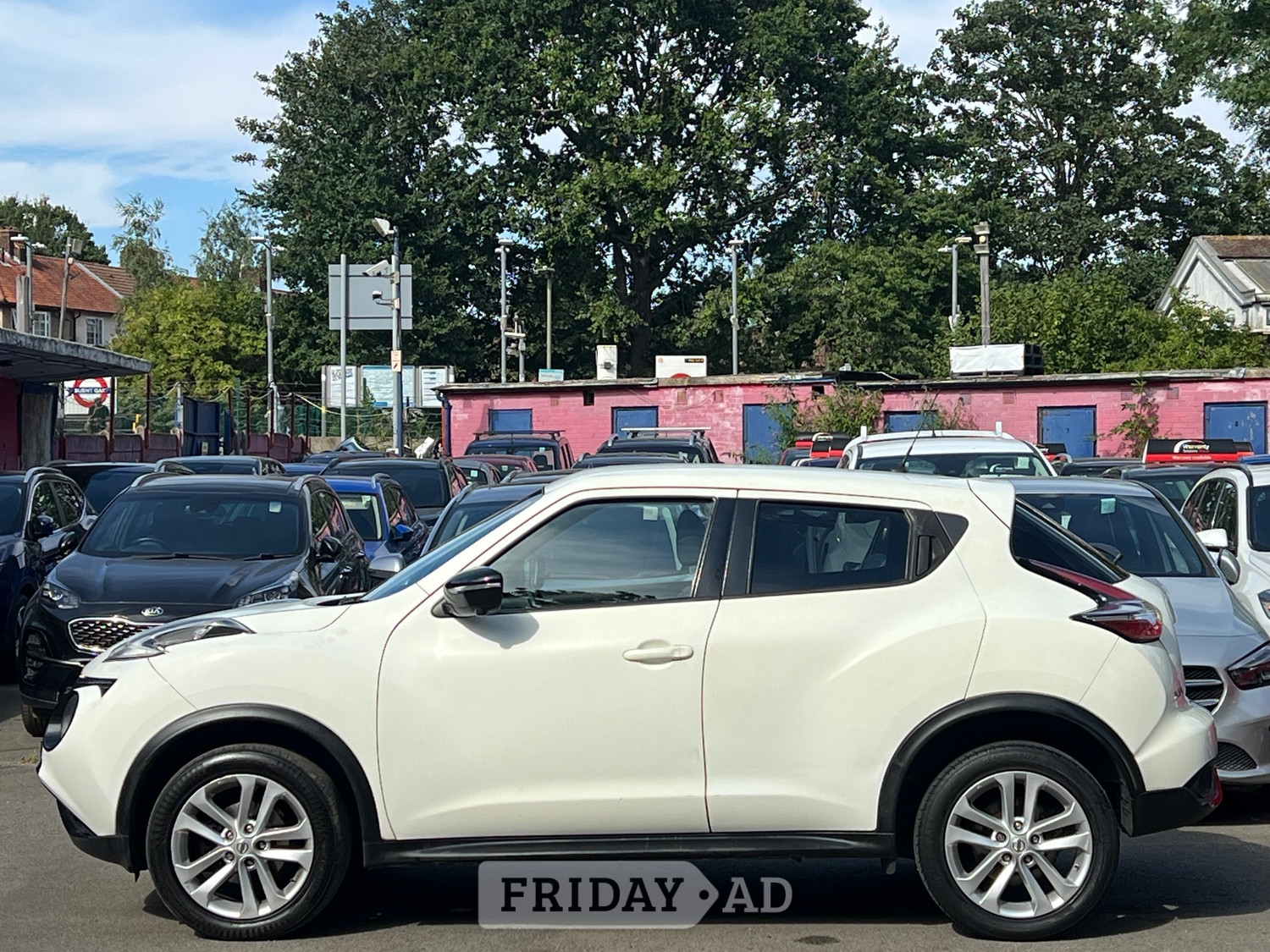 Nissan Juke 2015 - Cars in Brent
