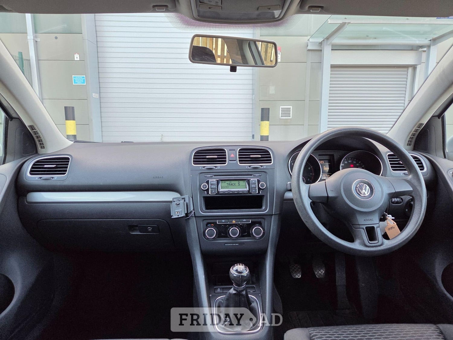 Volkswagen Golf 2011 - Cars in Slough