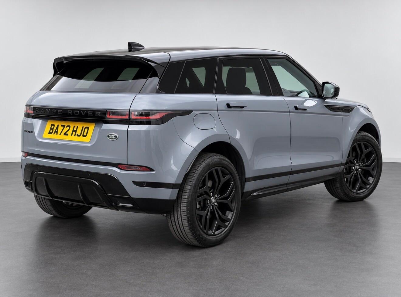 [ berth ]Land Rover Range Rover Evoque