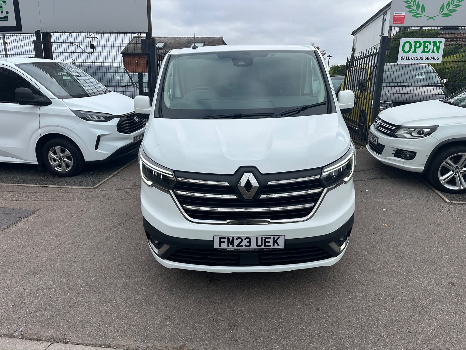 [ berth ]Renault Trafic