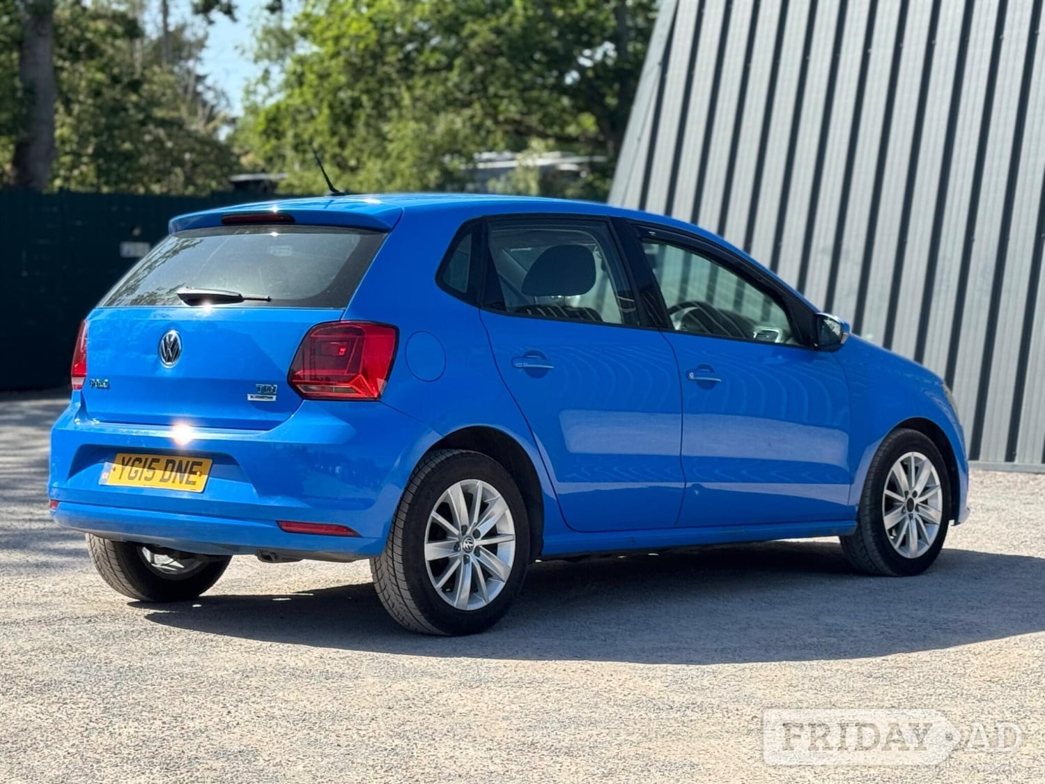 Volkswagen Polo 2015 - Cars