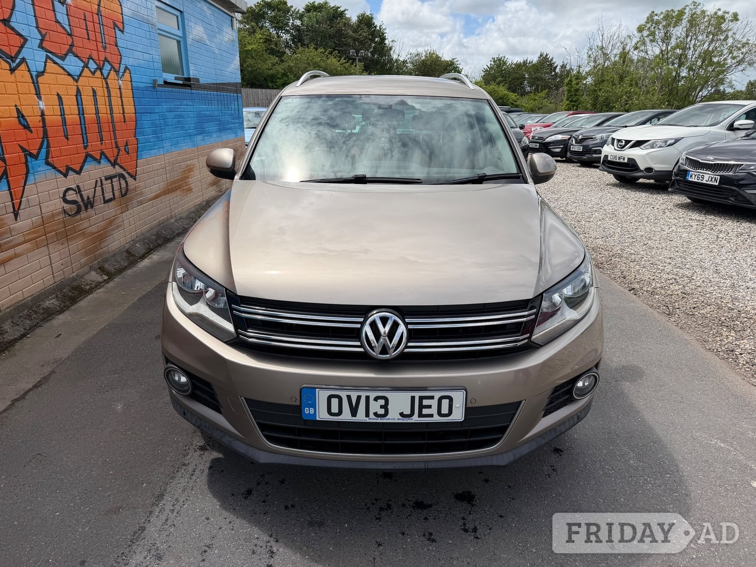 Volkswagen Tiguan 2013 - Cars