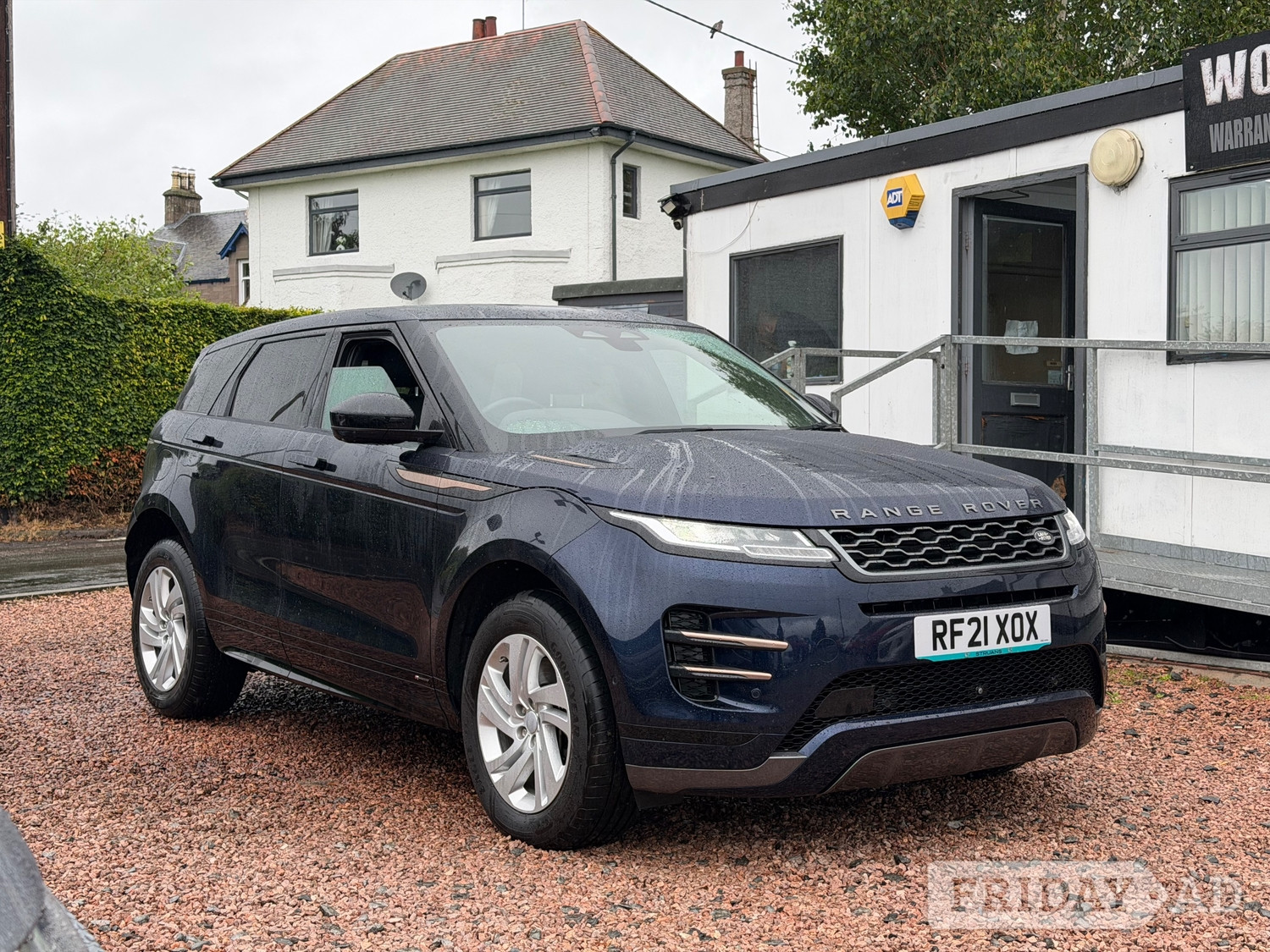 [ berth ]Land Rover Range Rover Evoque