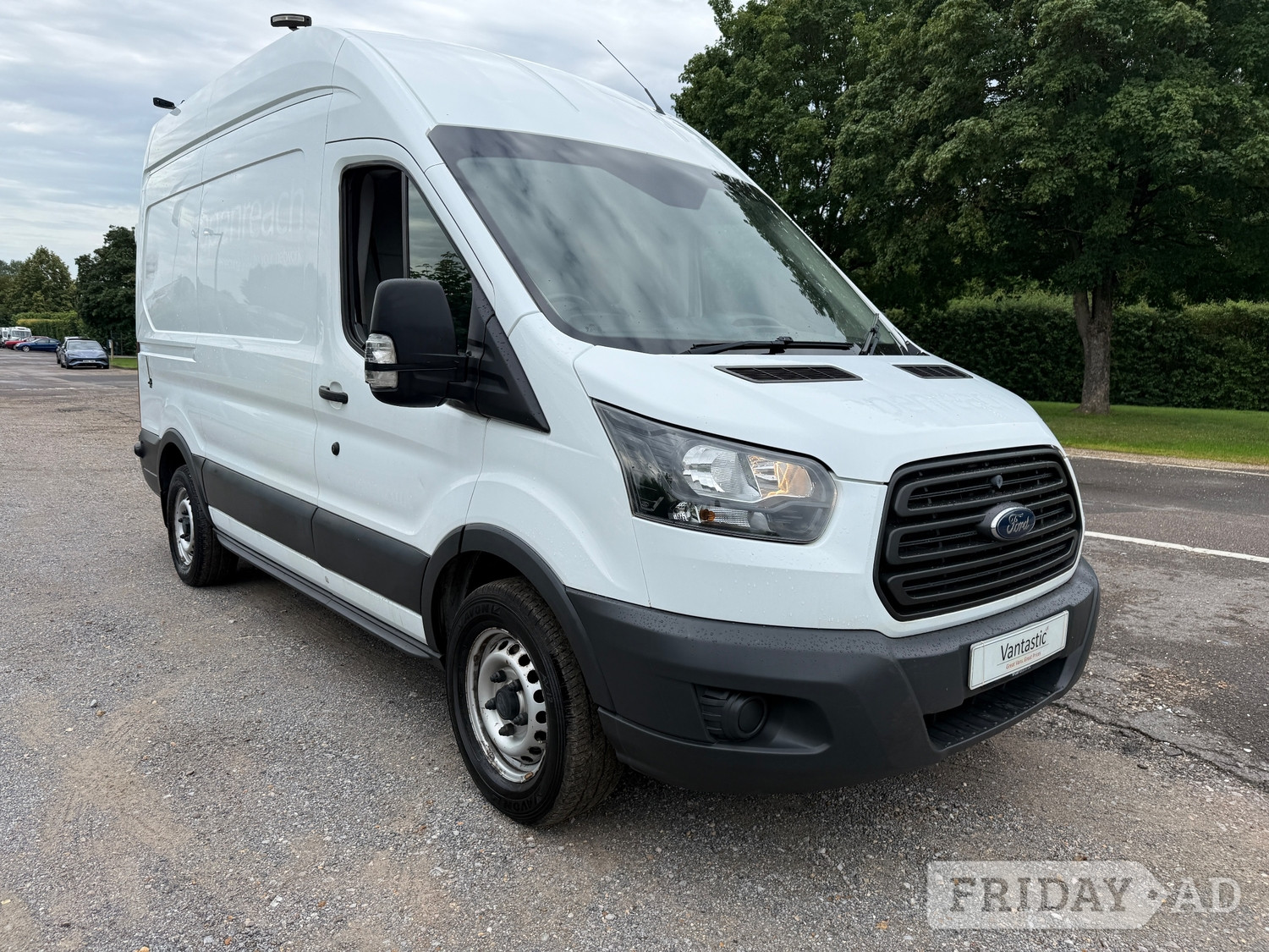 Ford Transit 2018 in Chertsey
