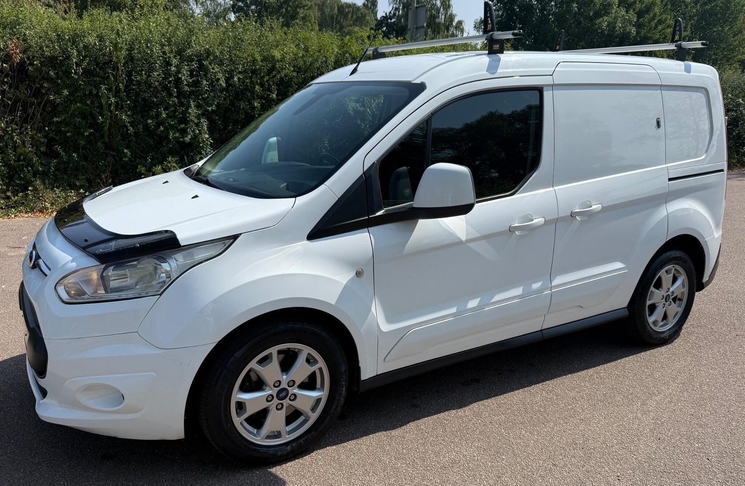 [ berth ]Ford Transit Connect