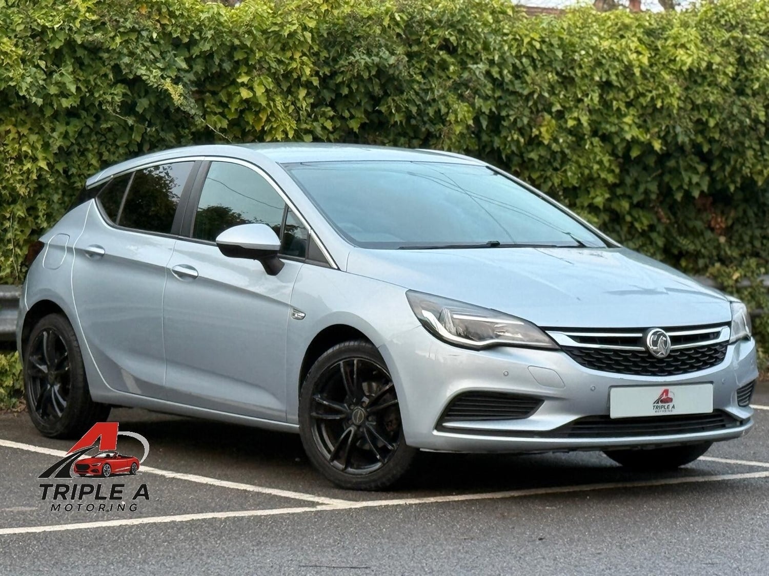 Vauxhall Astra 2016 in Ealing