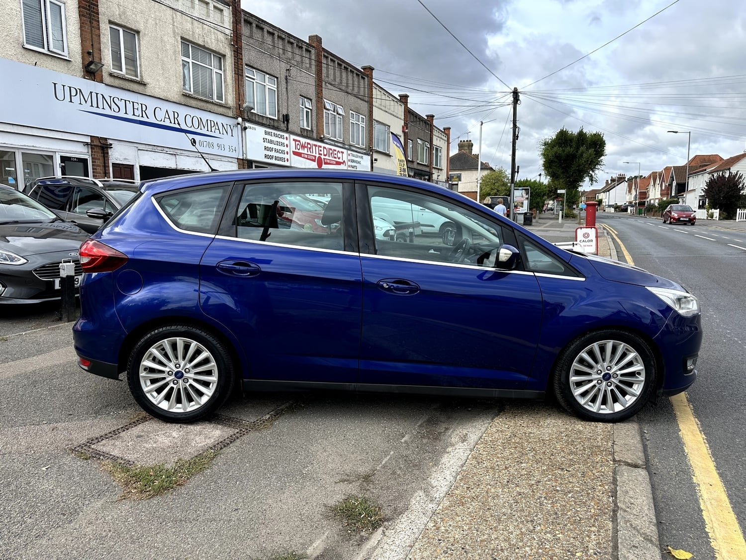 Ford C-MAX 2016 - Cars in Havering