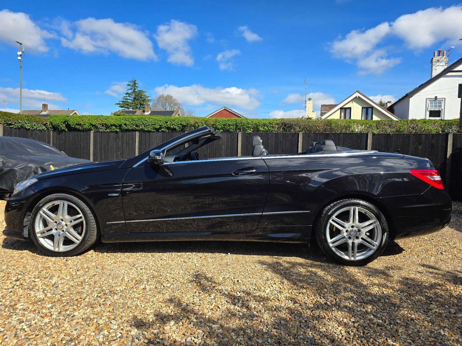 [ berth ]Mercedes-Benz E Class