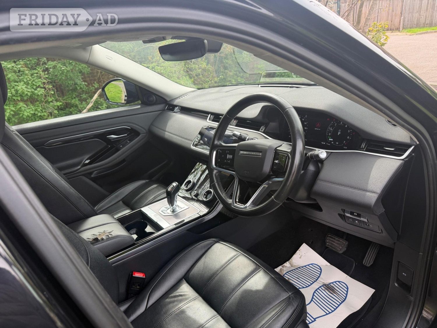 Land Rover Range Rover Evoque 2021 - Cars in Uxbridge