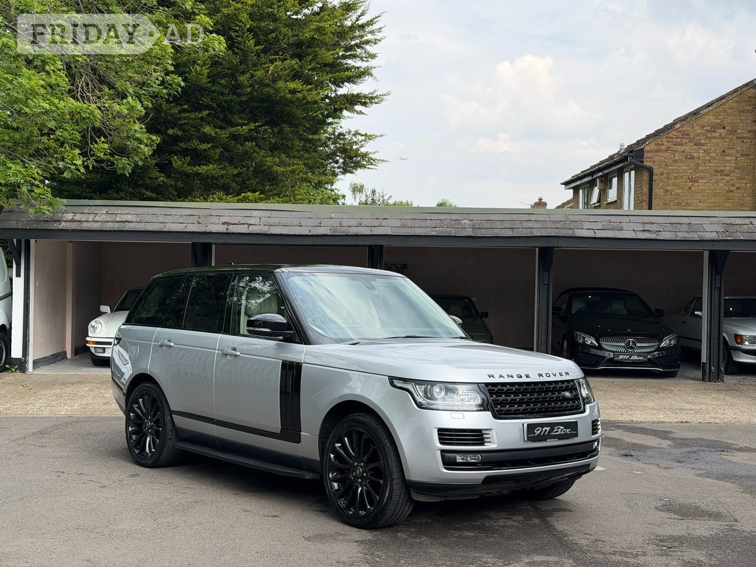 Land Rover Range Rover 2016 in Bromley