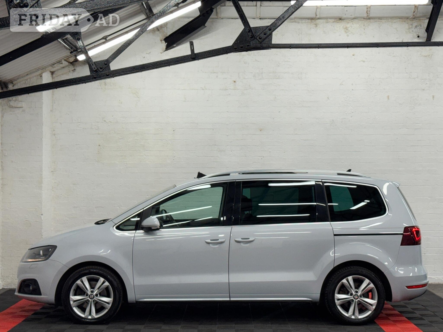 [ berth ]SEAT Alhambra