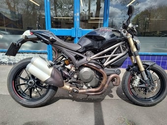 Ducati Monster 2012