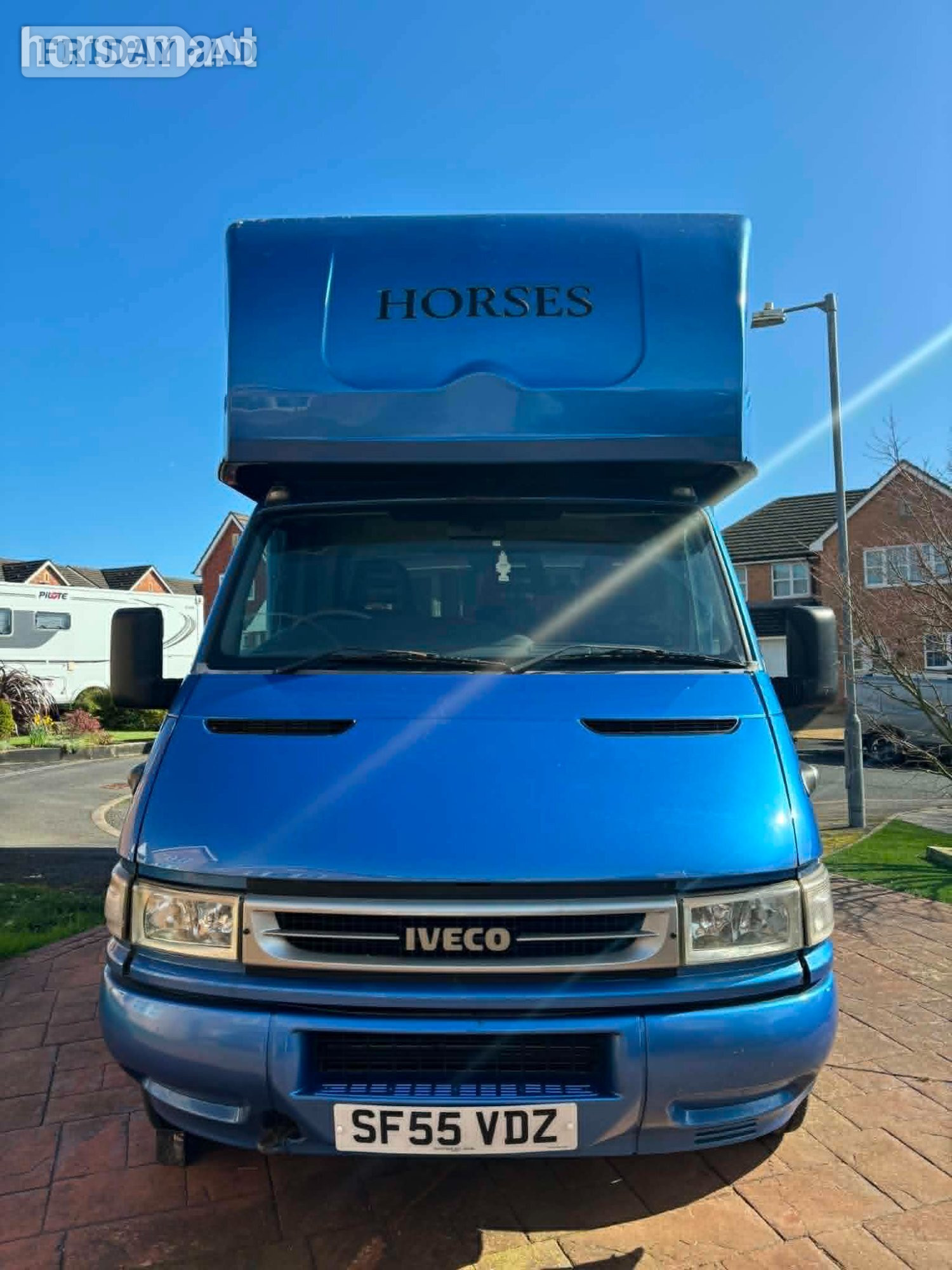[ berth ]TRT Horseboxes 