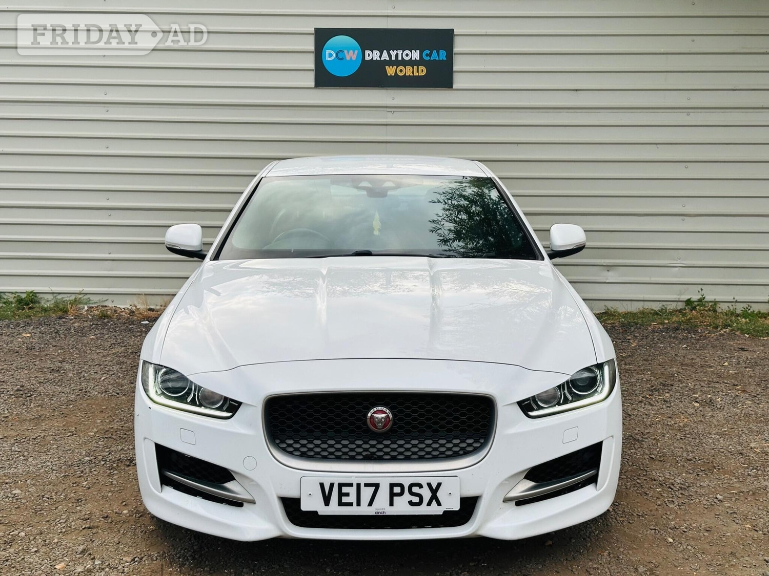[ berth ]Jaguar XE