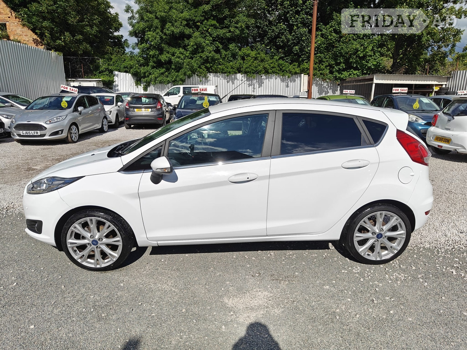 Ford Fiesta 2015 - Cars