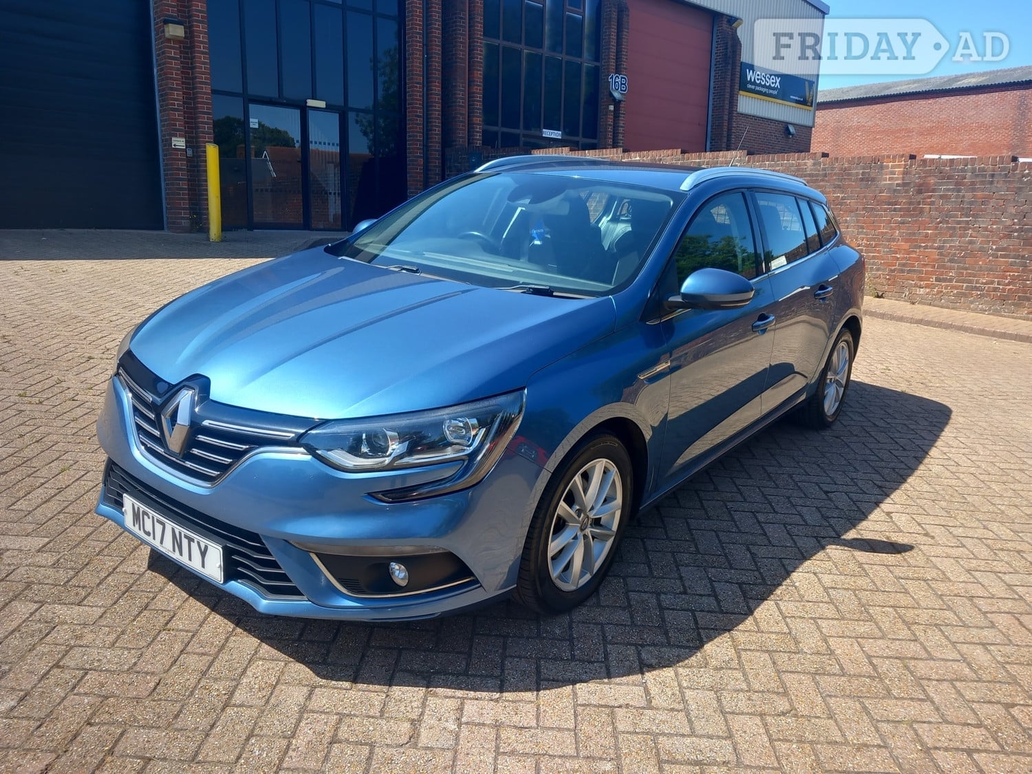 [ berth ]Renault Megane