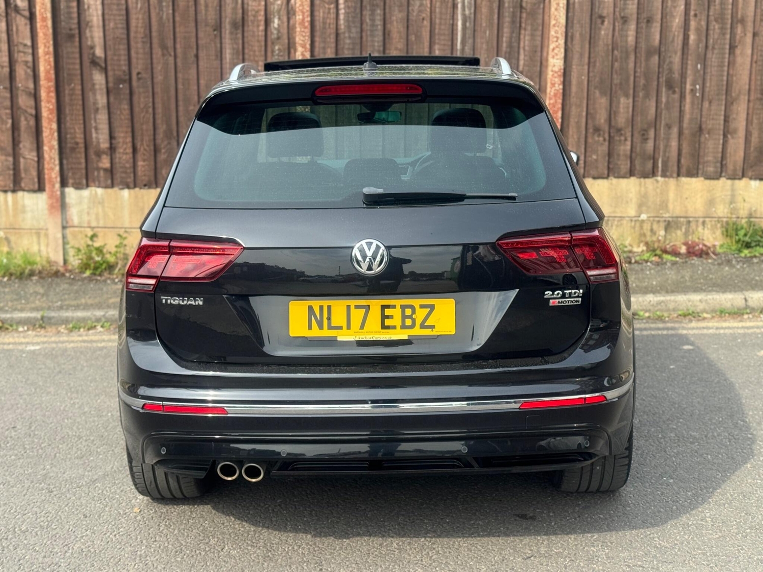 Volkswagen Tiguan 2017 - Cars in Manchester