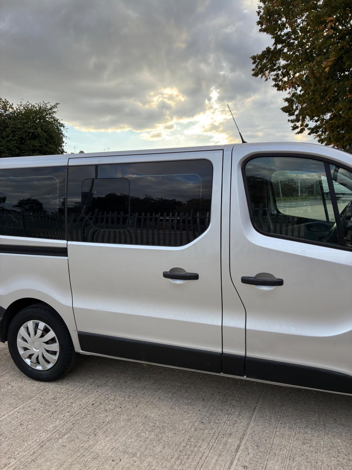 Renault Trafic 2018 - Vans & Commercial Vehicles in Reading