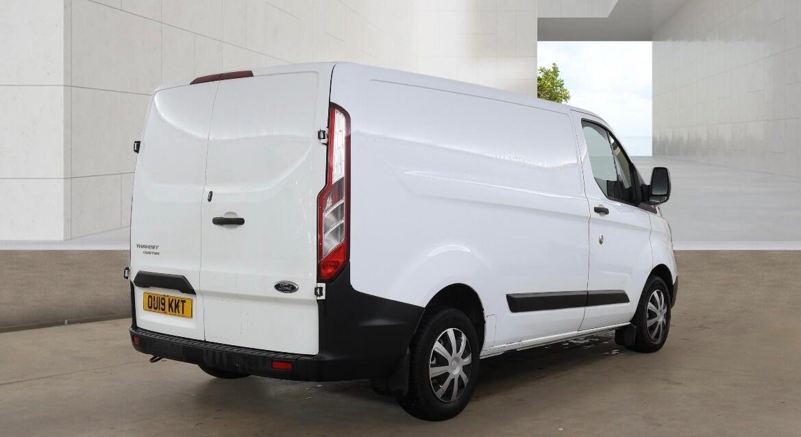 Ford Transit Custom 2019 - Vans & Commercial Vehicles in Reading