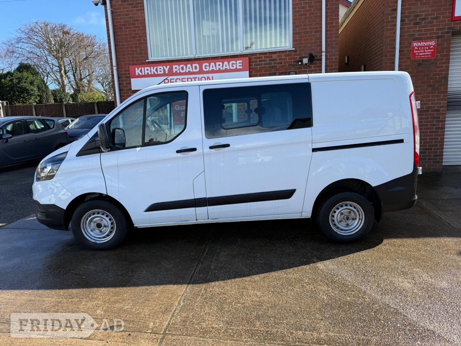 Ford Transit Custom 2020 - Vans & Commercial Vehicles