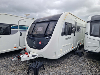 Swift Platinum Fairway 480 2020