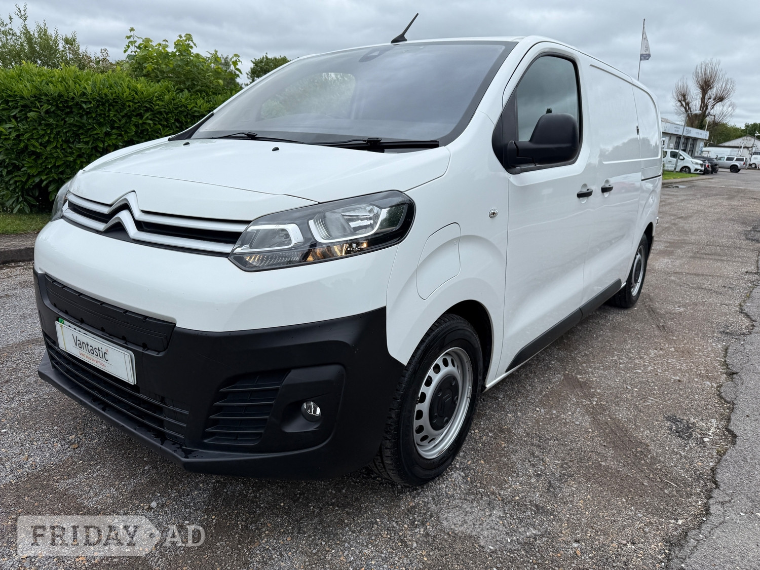 Citroen e-Dispatch 2022 in Chertsey
