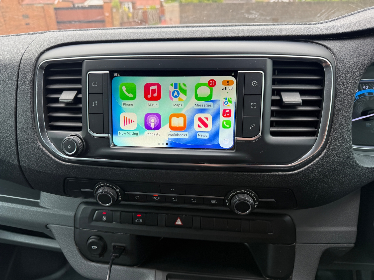 Citroen e-Dispatch 2022 - Vans & Commercial Vehicles in Chertsey