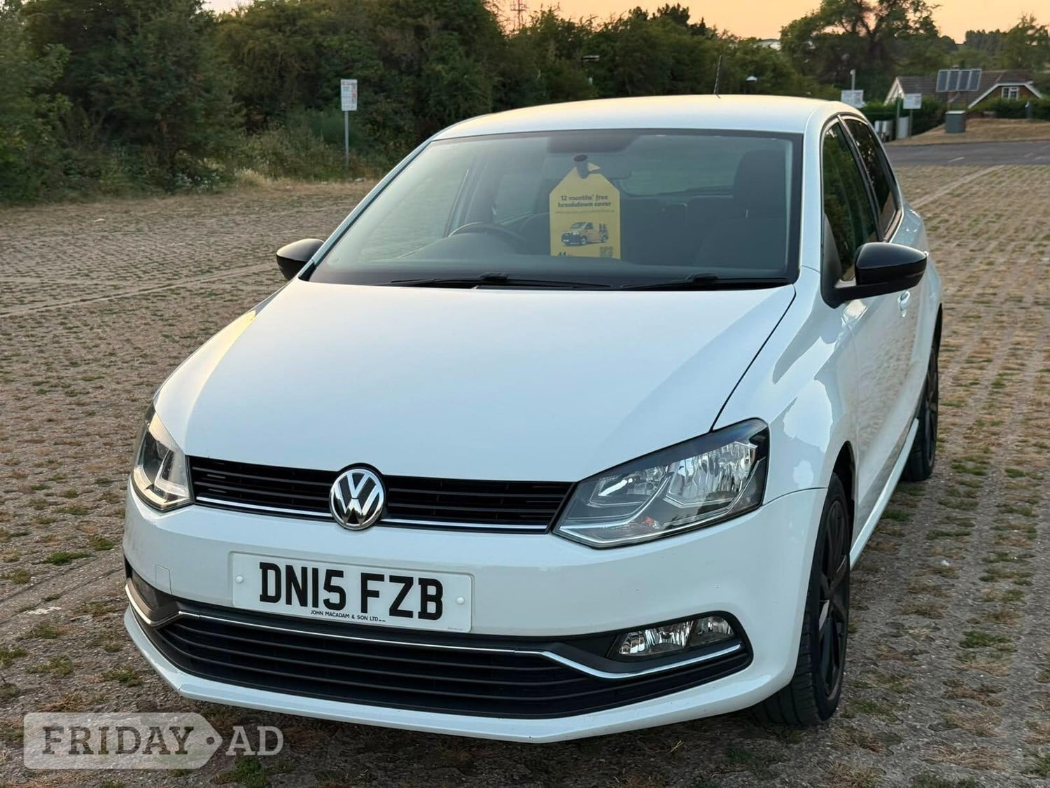 Volkswagen Polo 2015 - Cars