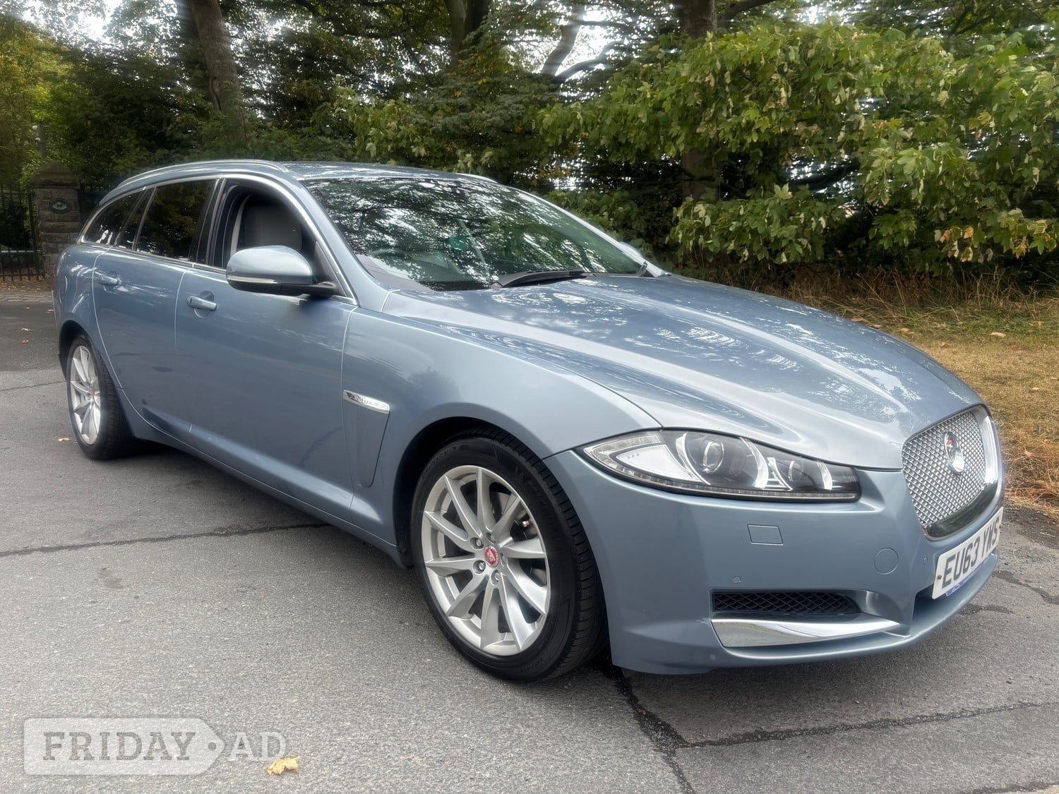 Jaguar XF 2013 in Leeds