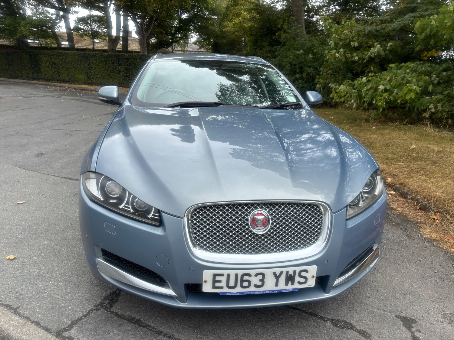 [ berth ]Jaguar XF