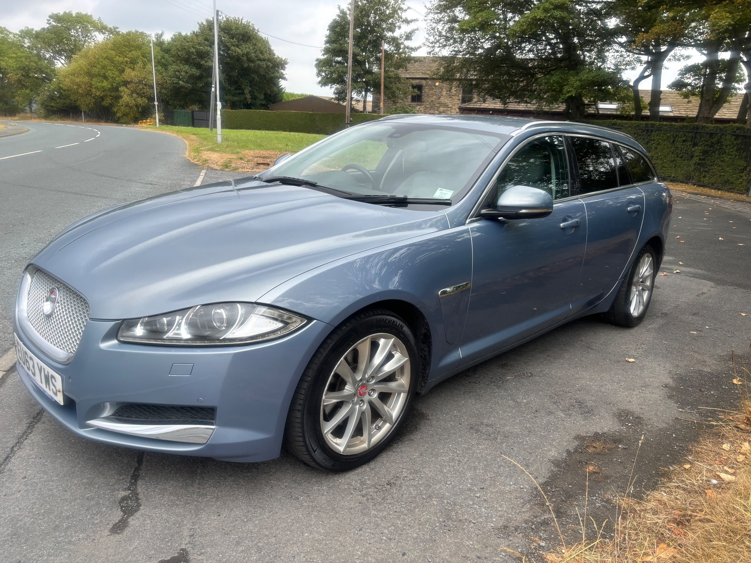 Jaguar XF 2013 - Cars in Leeds