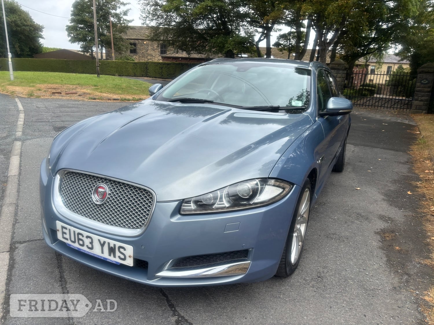 Jaguar XF 2013 - Cars