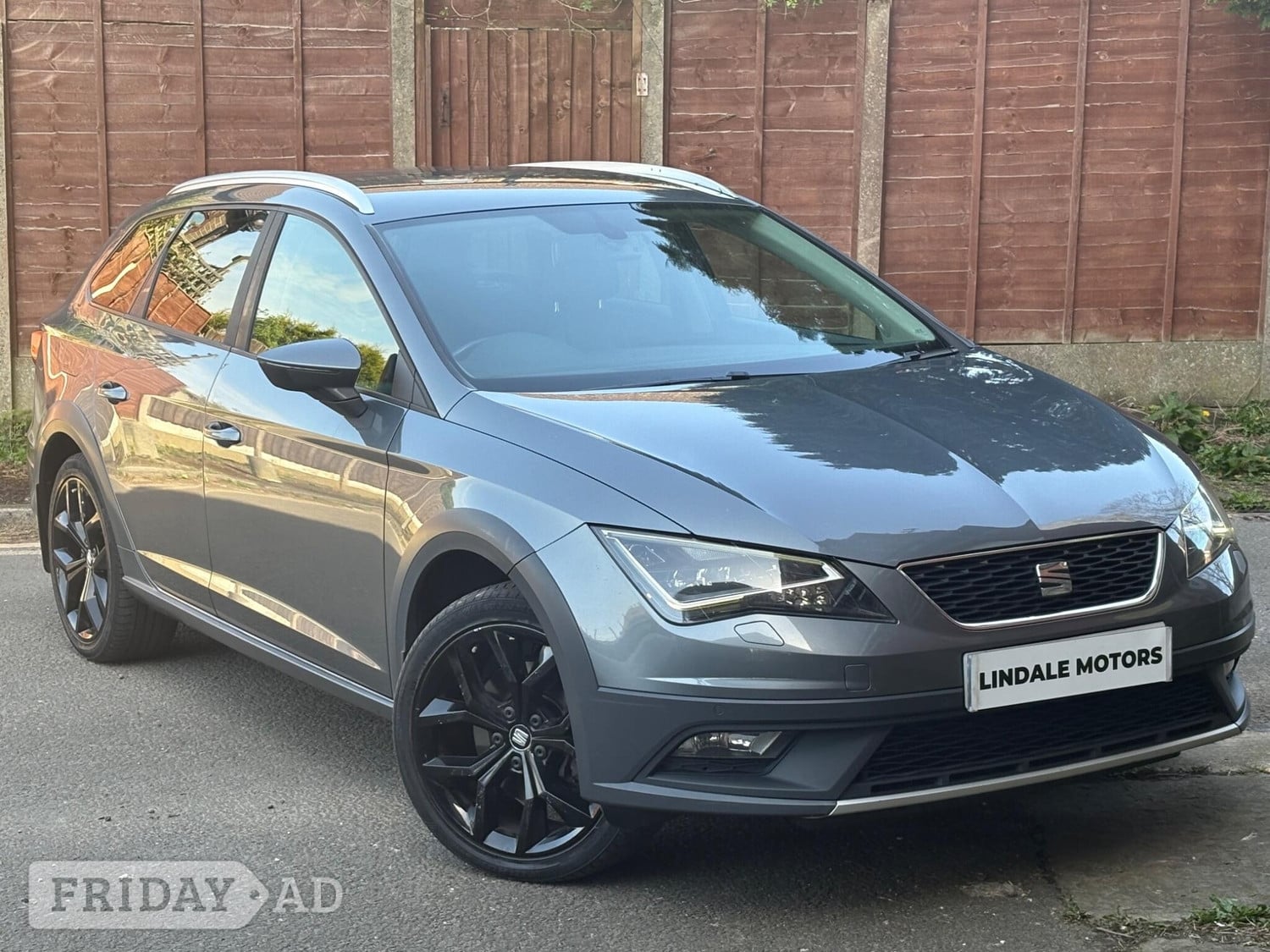 SEAT Leon 2015 in Oldham