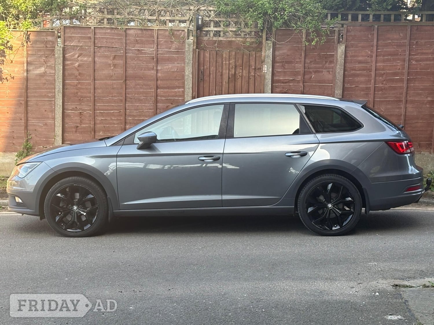 SEAT Leon 2015 - Cars