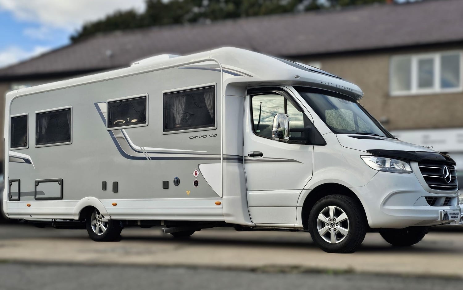 Auto-Sleepers Burford Duo Mercedes Sprinter AUTOMATIC Luxury 4 Berth Motorhome Halifax