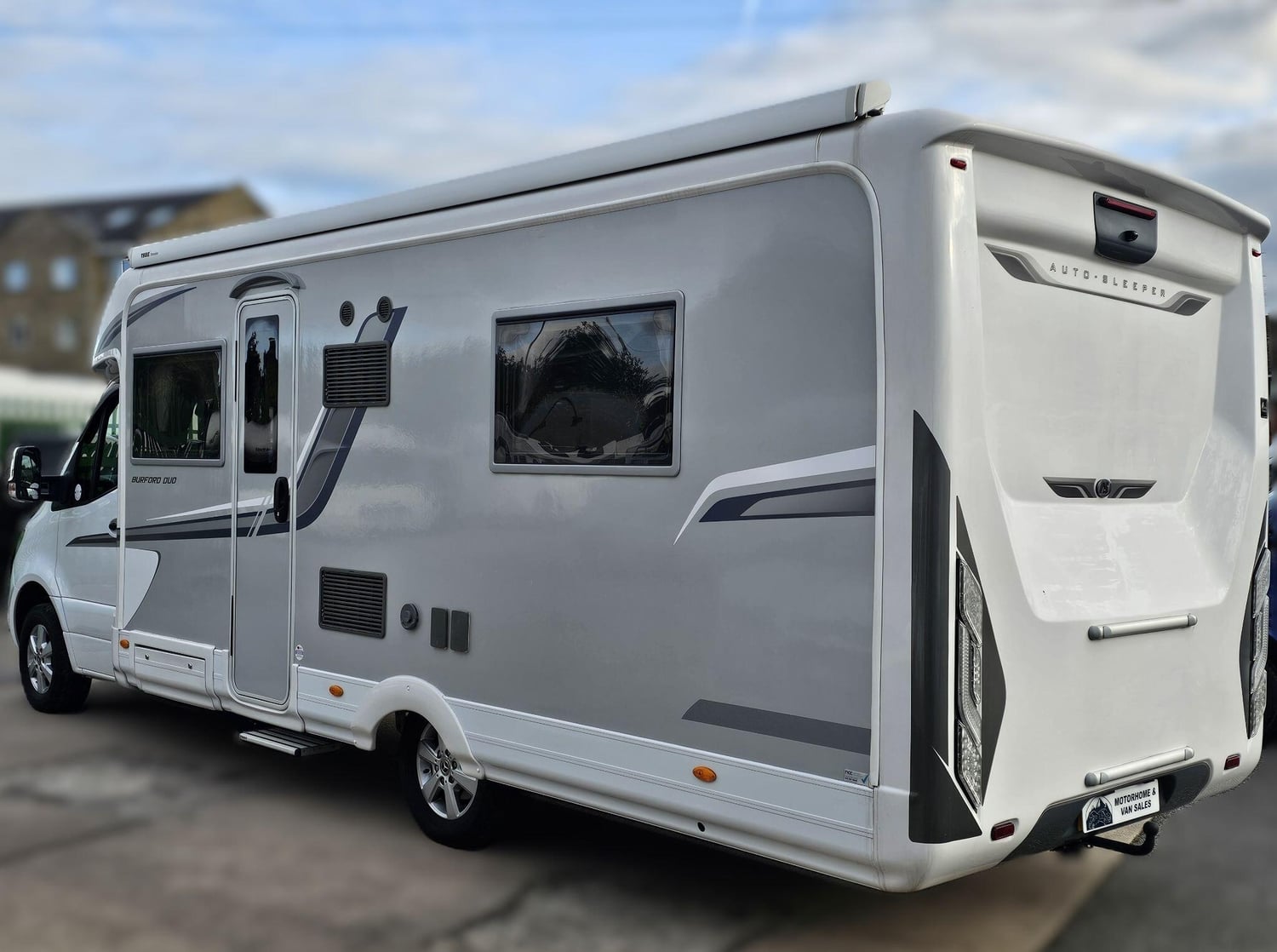 Auto-Sleepers Burford Duo Mercedes Sprinter AUTOMATIC Luxury 4 Berth Motorhome 2021 for sale - Motorhomes & Caravans