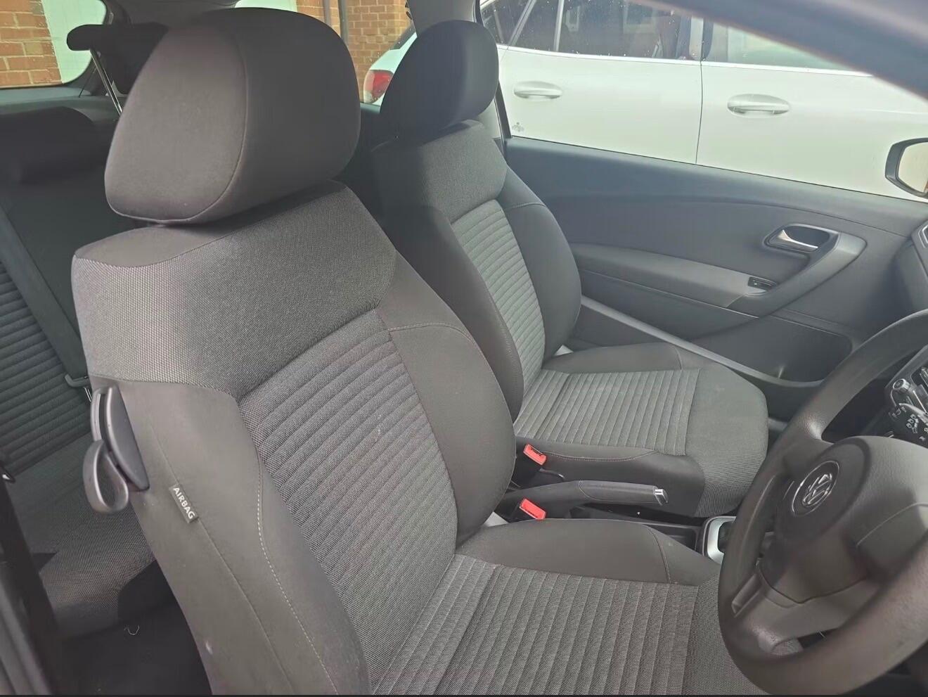 [ berth ]Volkswagen Polo