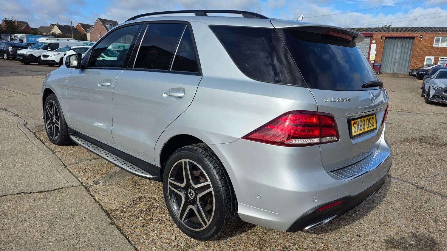Mercedes-Benz GLE 2018 - Cars