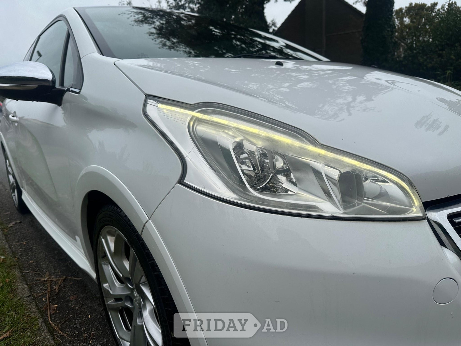 Peugeot 208 2014 - Cars