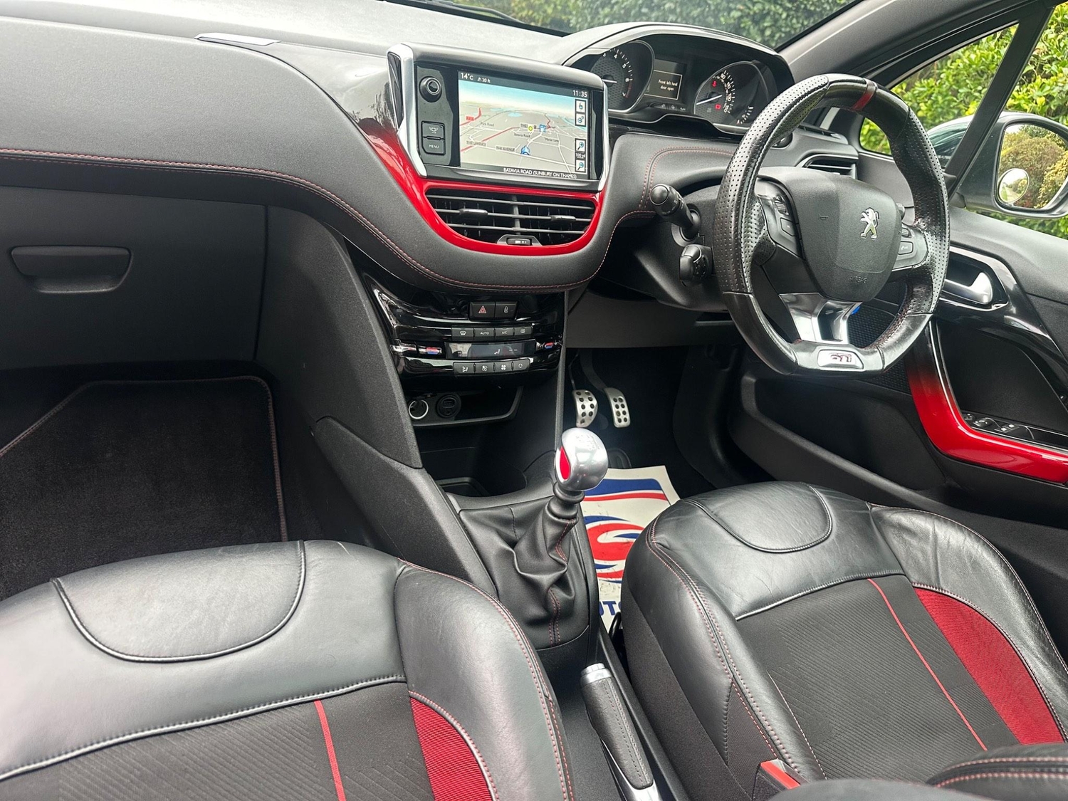 Peugeot 208 2014 - Cars in Sunbury-On-Thames