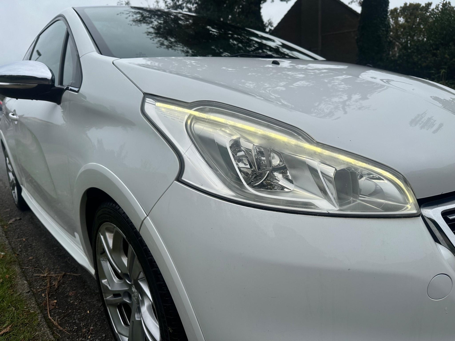 Peugeot 208 2014 - Cars