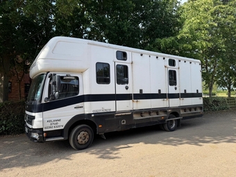 Mercedes-Benz Horsebox
