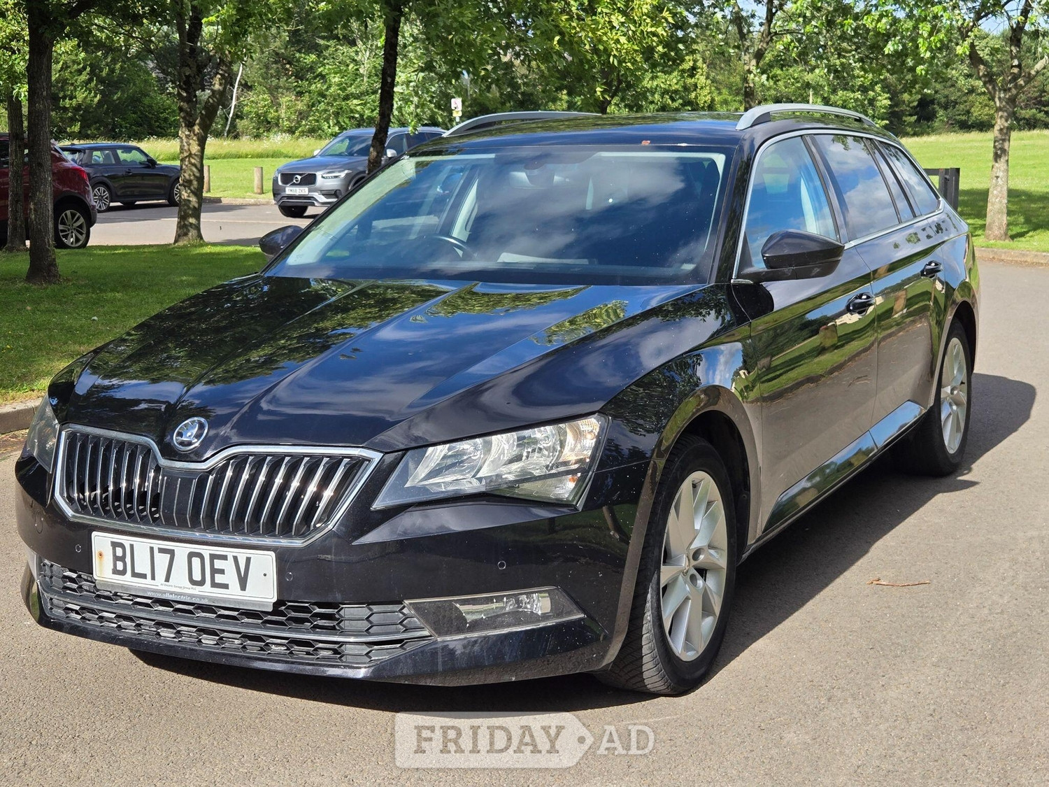 Skoda Superb 2017 - Cars in Cardiff