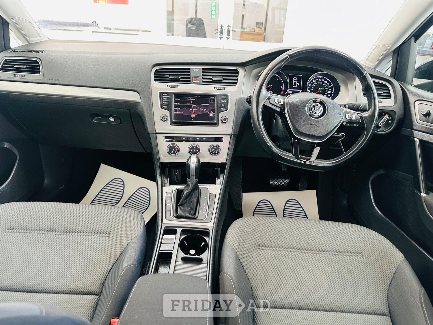 [ berth ]Volkswagen Golf
