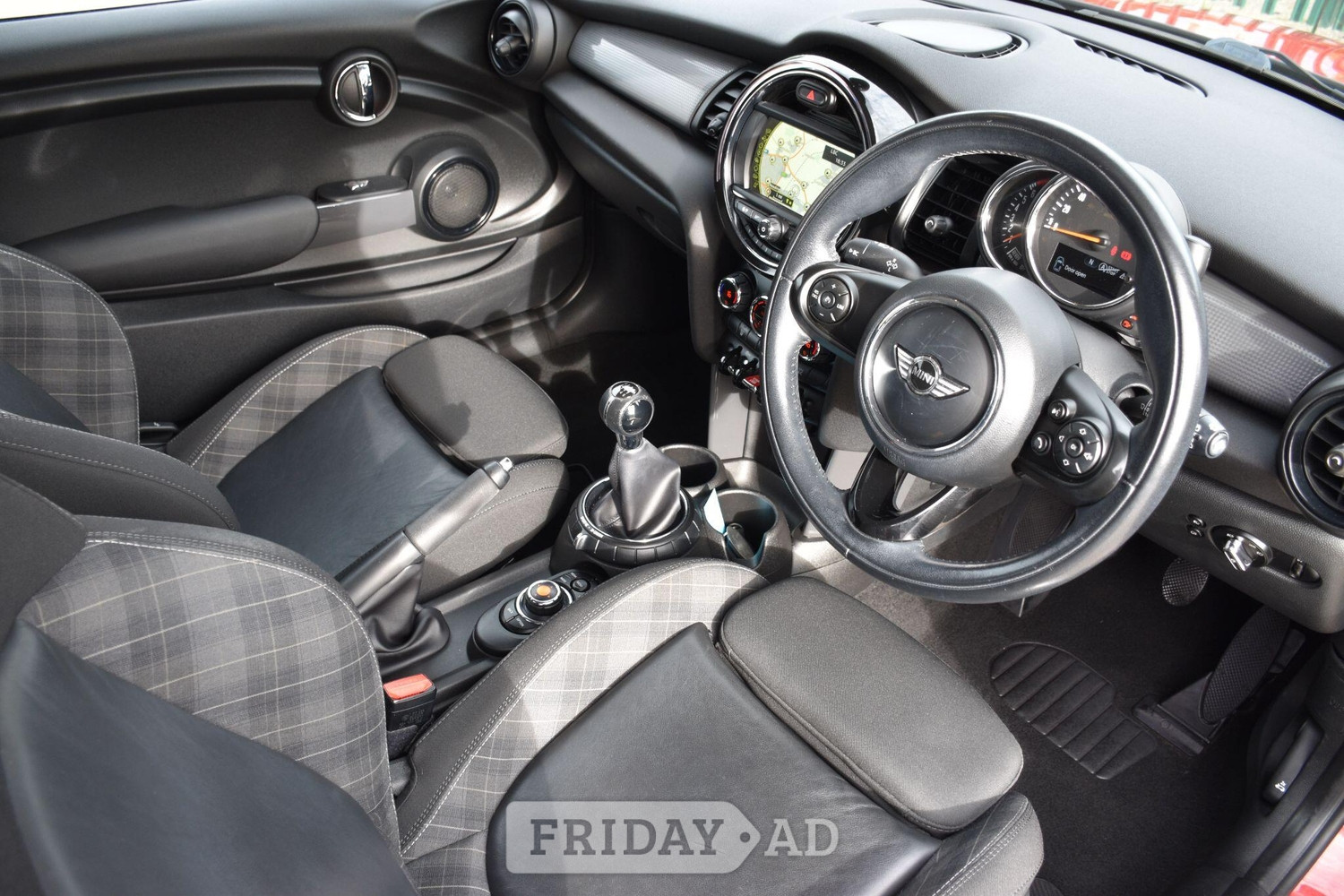 Mini Hatch 2016 - Cars in Reading