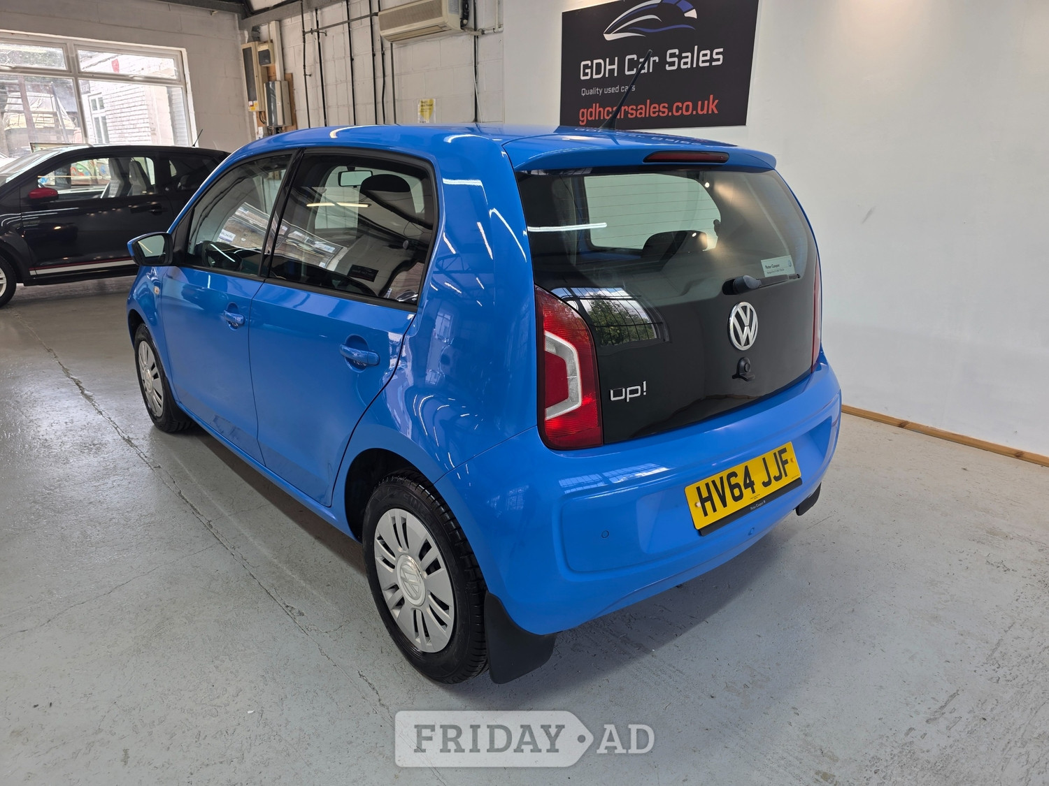 Volkswagen UP! 2014 - Cars