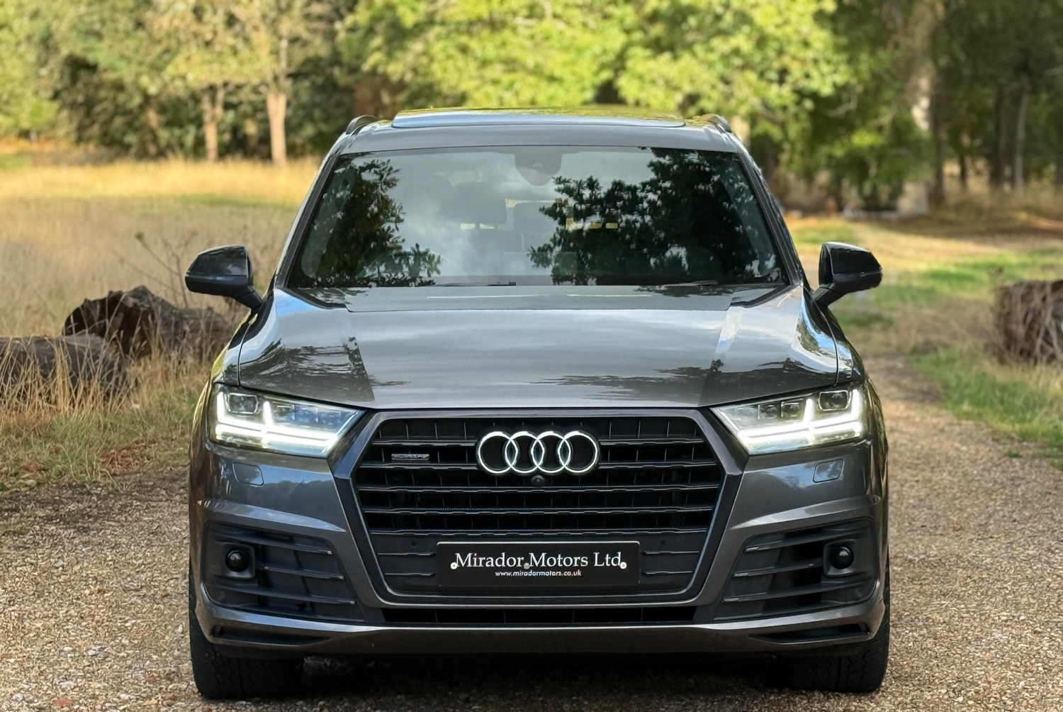 [ berth ]Audi Q7